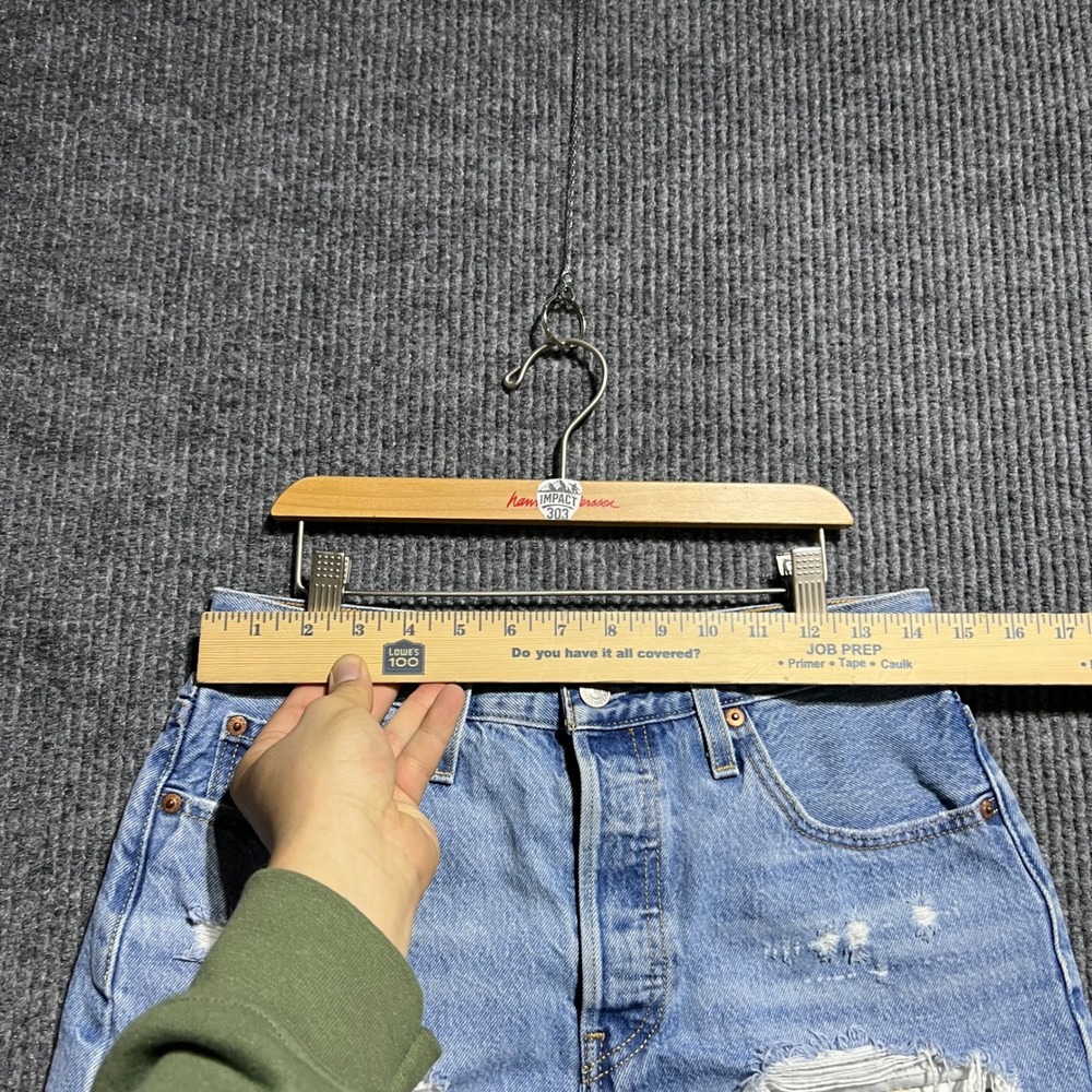 Levis 501 Cut Off Shorts Women 28 Light Blue Distressed Denim Raw Hem Button Fly - Picture 3 of 9